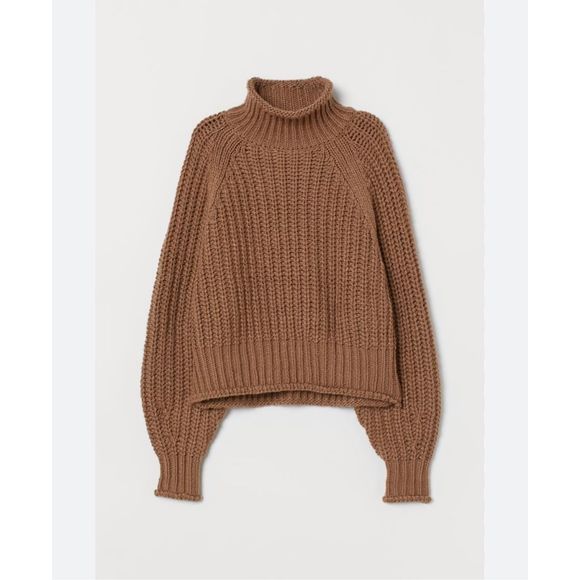 H&M Sweaters - H&M chunky beige mock neck cropped pullover ribbed sweater M fall